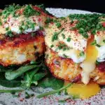crispy crab cake benedict - featured image