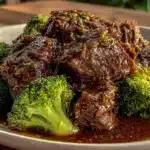 easy crockpot beef and broccoli - featured image